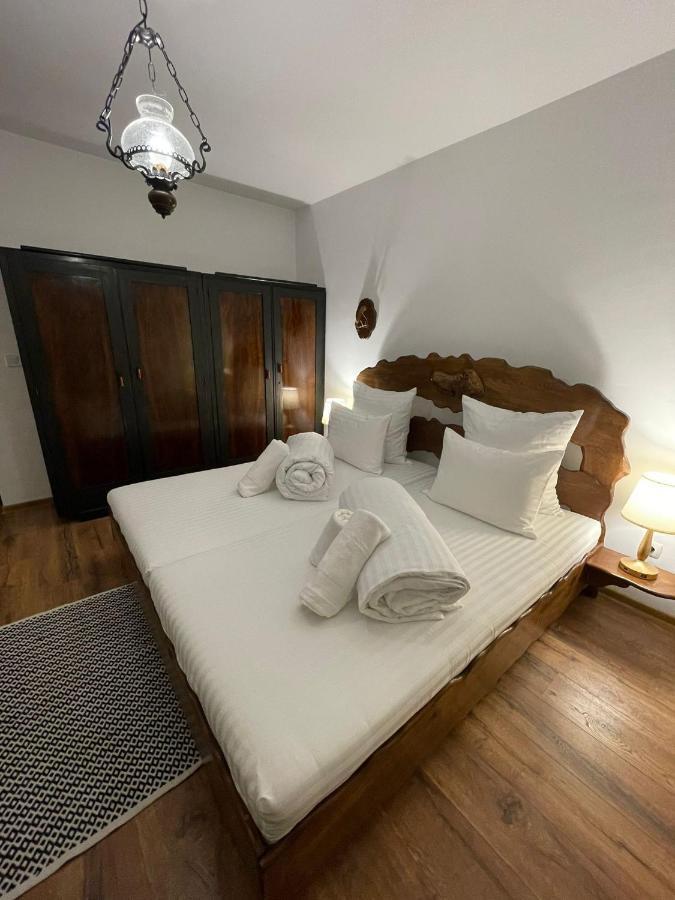 Apartamento Apartament Yannis Alba Iulia Exterior foto