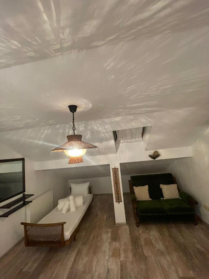 Apartamento Apartament Yannis Alba Iulia Exterior foto