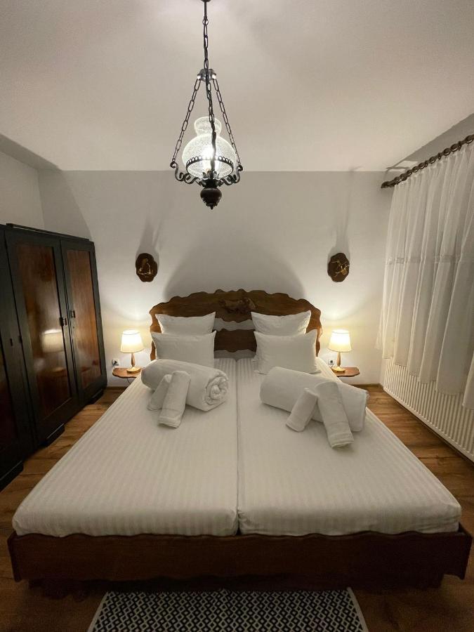 Apartamento Apartament Yannis Alba Iulia Exterior foto